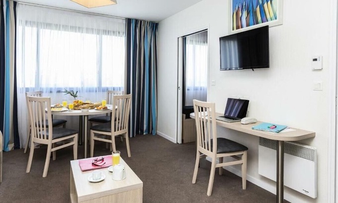 La Rochelle Apartment | Residence Odalys Archipel **** - 2 Rooms 5 People