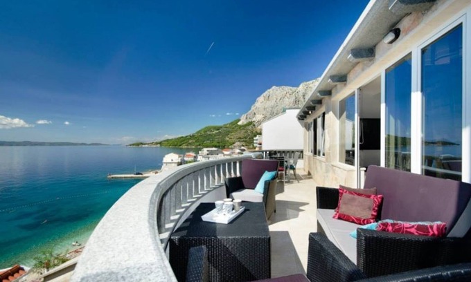 Drasnice Apartment | Rozy's A8+2 Apartment Sea View