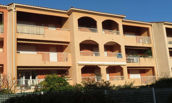 La Faviere Apartment | Spacious T2 with Large Loggia, Near La Favière Beach, Parking Included