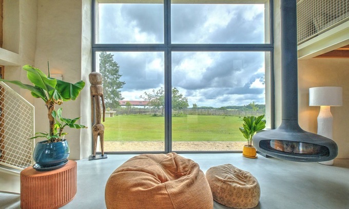 Vieux-Mareuil House | Splendid barn with pool and paddle