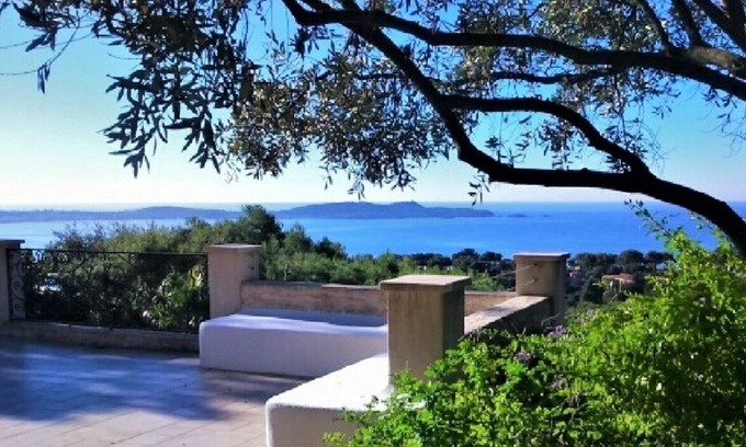 Hyeres Villa | Superb villa with exceptional sea view pool