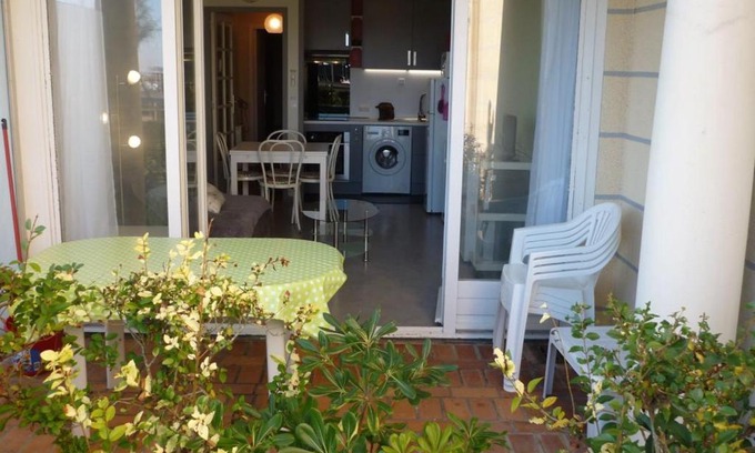 Arcachon Apartment | T2 face au port de Plaisance et plage d'Eyrac -terrasse -parking