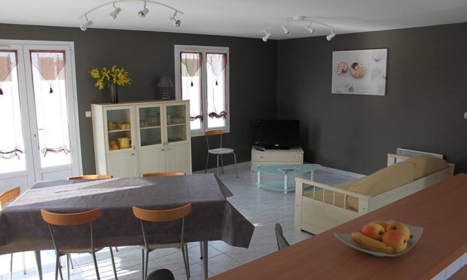 Rivedoux-Plage House | To a privileged location Holiday House has 90 M² 80m from the South Beach