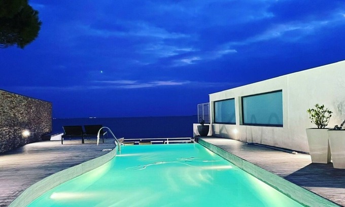 Angoulins Villa | Villa Bord de mer - La Rochelle 8/10 people - Swimming pool/Jacuzzi
