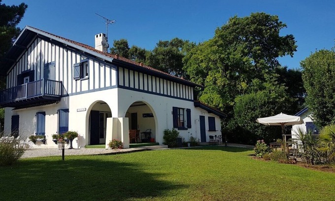 Capbreton House | Villa L'OISEAU BLEU for 8 persons in Capbreton city center