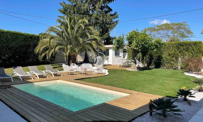Biarritz House | Villa 'Standing Biarritz' with Private Pool, Private Terrace and Wi-Fi