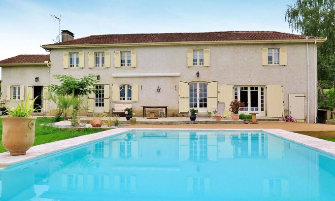 Nassiet Villa | Wonderful private villa for 9 guests with A/C, private pool, WIFI, TV and terrace