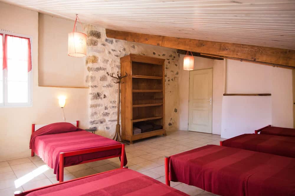 La Robine-sur-Galabre Apartment | Séjournez au Calme Dans un Ancien Fournil, Idéal Pour 2 Familles ou Bande D'amis