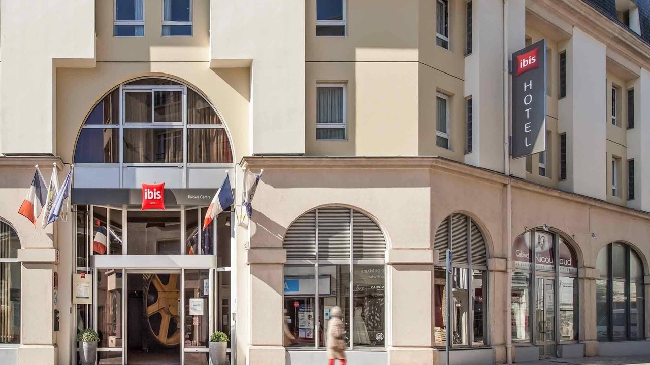 Photo of Buildings in Poitiers