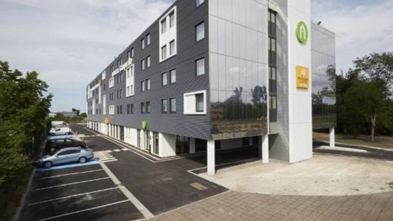 Photo of Buildings in Merignac