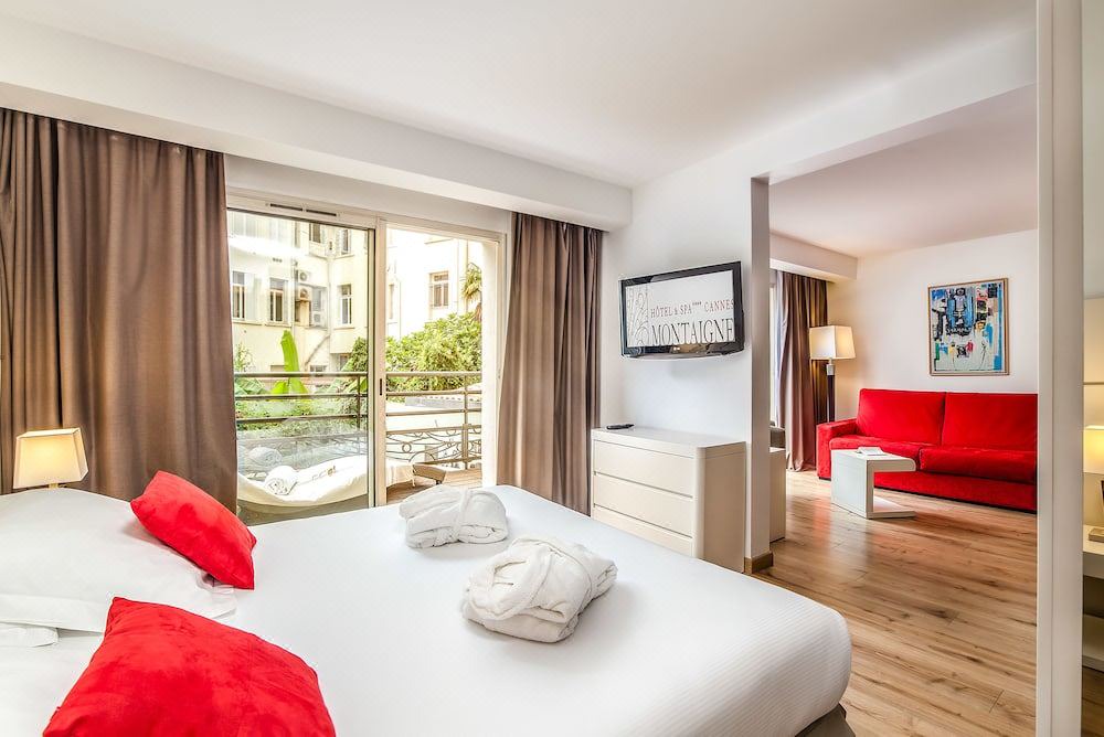 Photo of Bedroom in Cannes City Centre