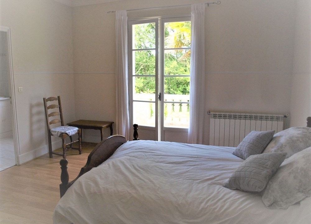 Photo of Bedroom in Feugarolles