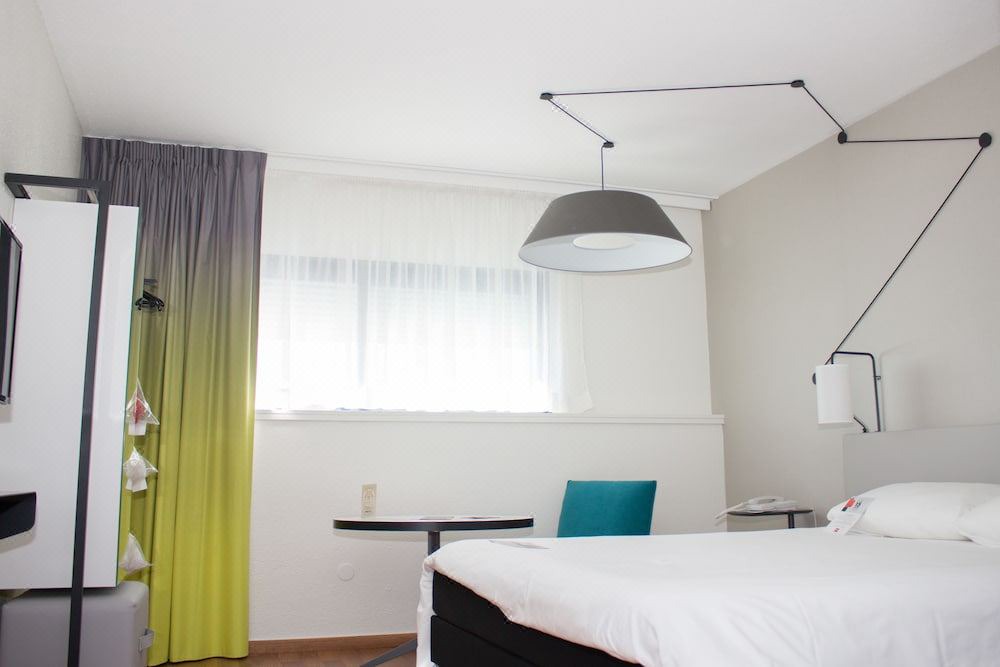 Photo of Bedroom in Chasseneuil-du-Poitou