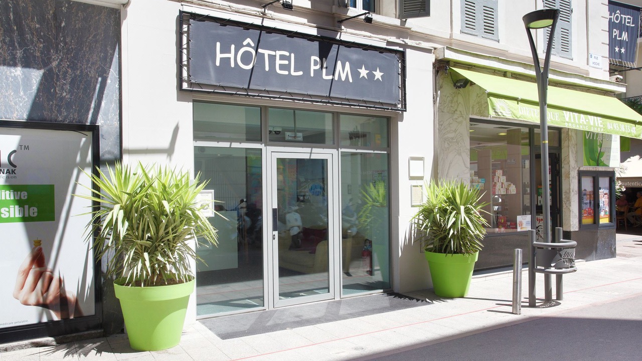 Photo of Buildings in Cannes City Centre