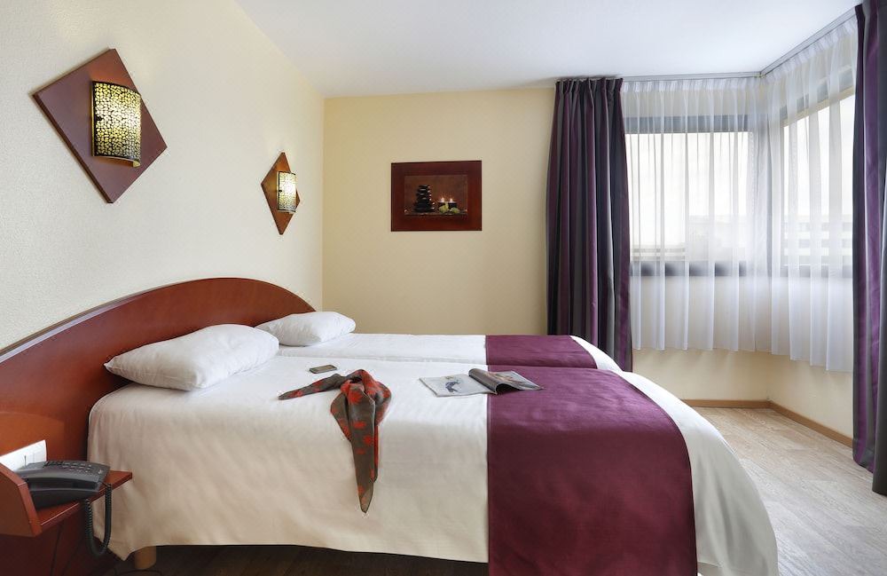 Photo of Bedroom in Chasseneuil-du-Poitou