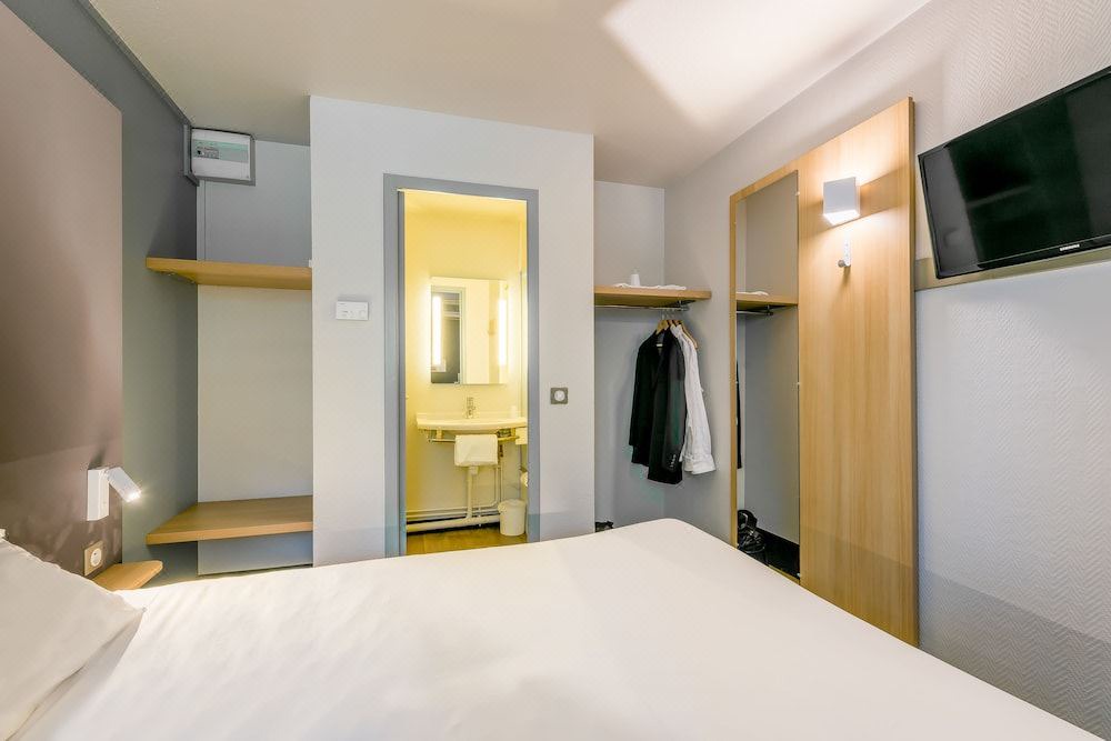 Photo of Bedroom in Limoges