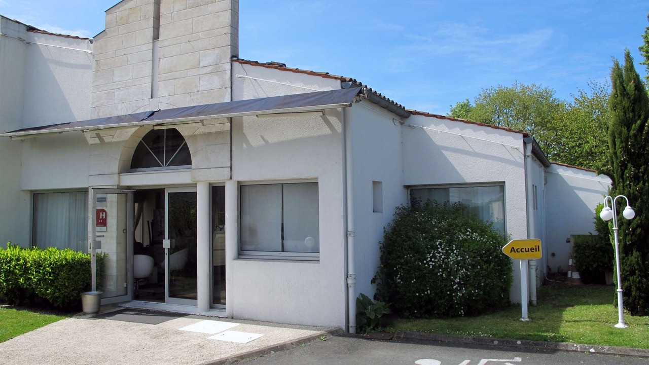 Photo of Buildings in Saintes