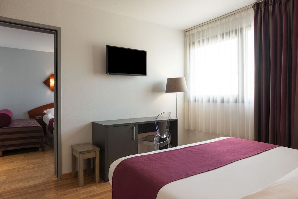 Photo of Bedroom in Chasseneuil-du-Poitou