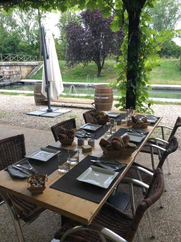 Photo of Others in Buzet-sur-Baise