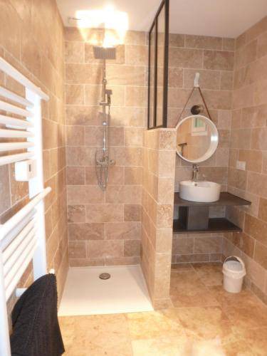 Photo of Bathroom in Saint-Pardon-de-Conques
