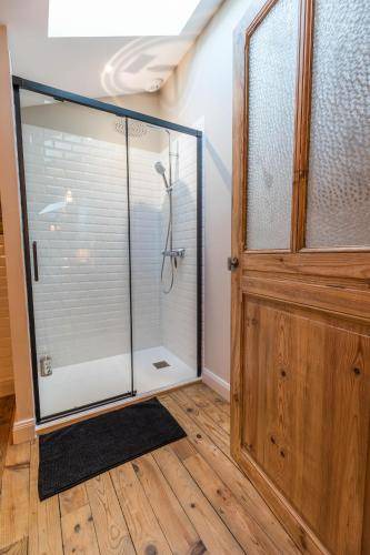 Photo of Bathroom in Mont-de-Marsan