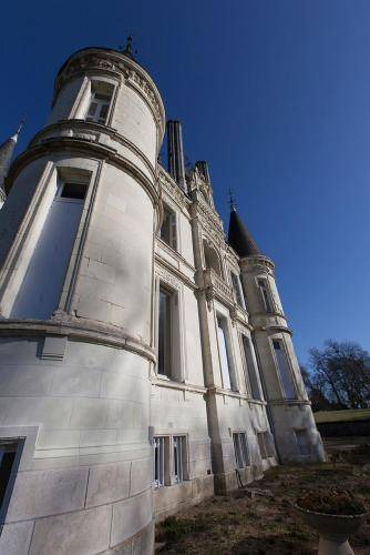 Photo of Buildings in Bonneuil-Matours