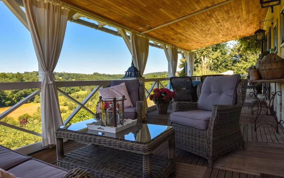 Photo of Patio Balcony in Villefranche-du-Perigord