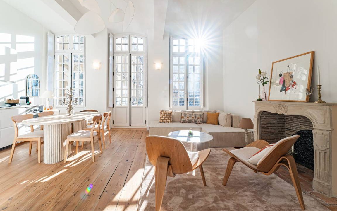 Photo of Livingroom in Hotel de Ville - Quinconces