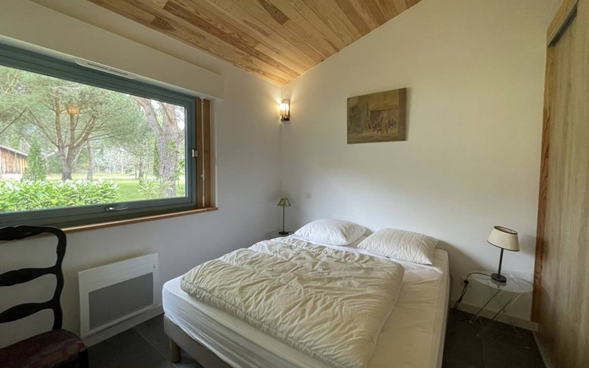Photo of Bedroom in Messanges