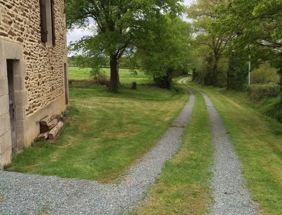 Photo of Others in Malleret-Boussac