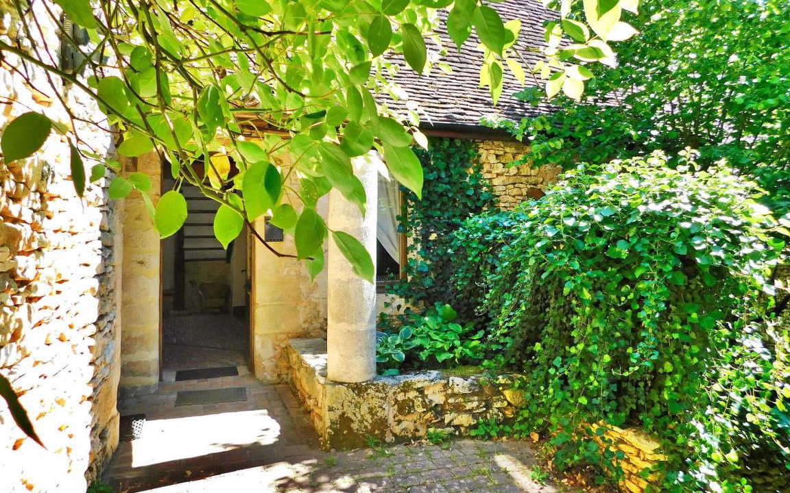 Photo of Others in Castels et Bezenac