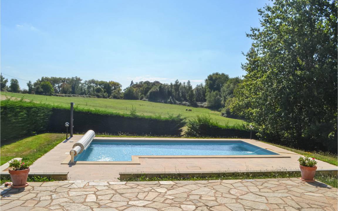 Photo of Others in Savignac-Ledrier