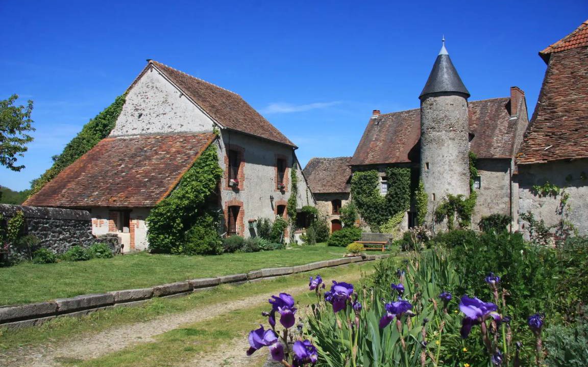 Photo of Others in Brigueil-le-Chantre