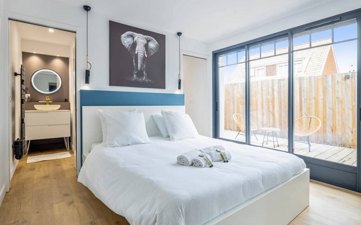 Photo of Bedroom in Gujan-Mestras