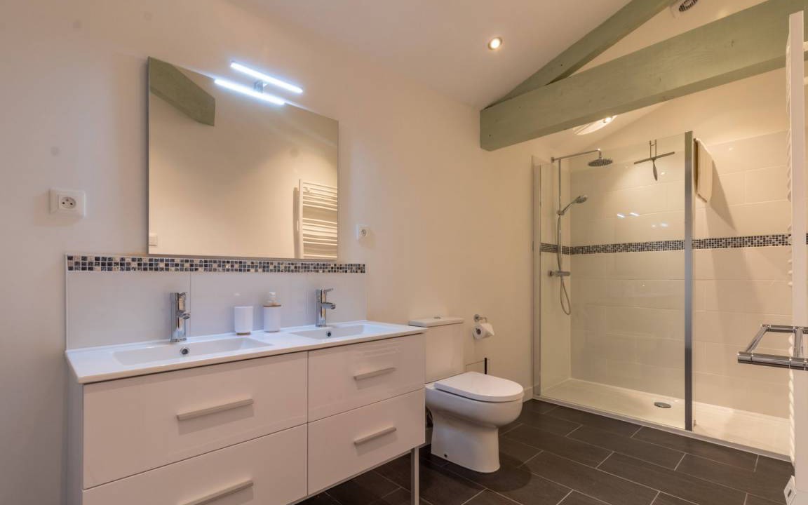 Photo of Bathroom in Louzac-Saint-Andre