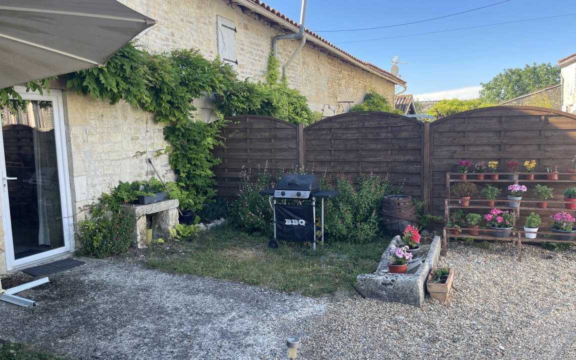 Photo of Others in Duil-sur-le-Mignon