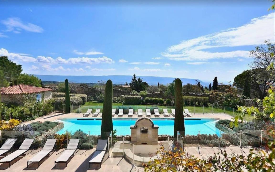 Photo of Others in Gordes