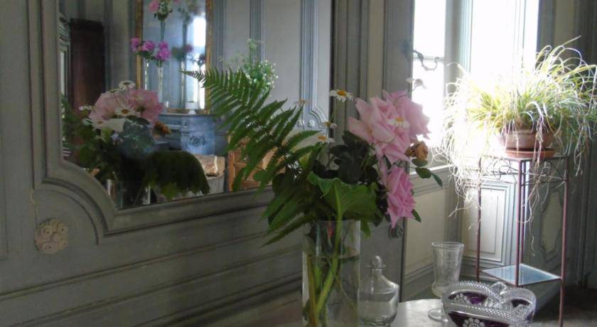 Photo of Others in Champagne-Mouton