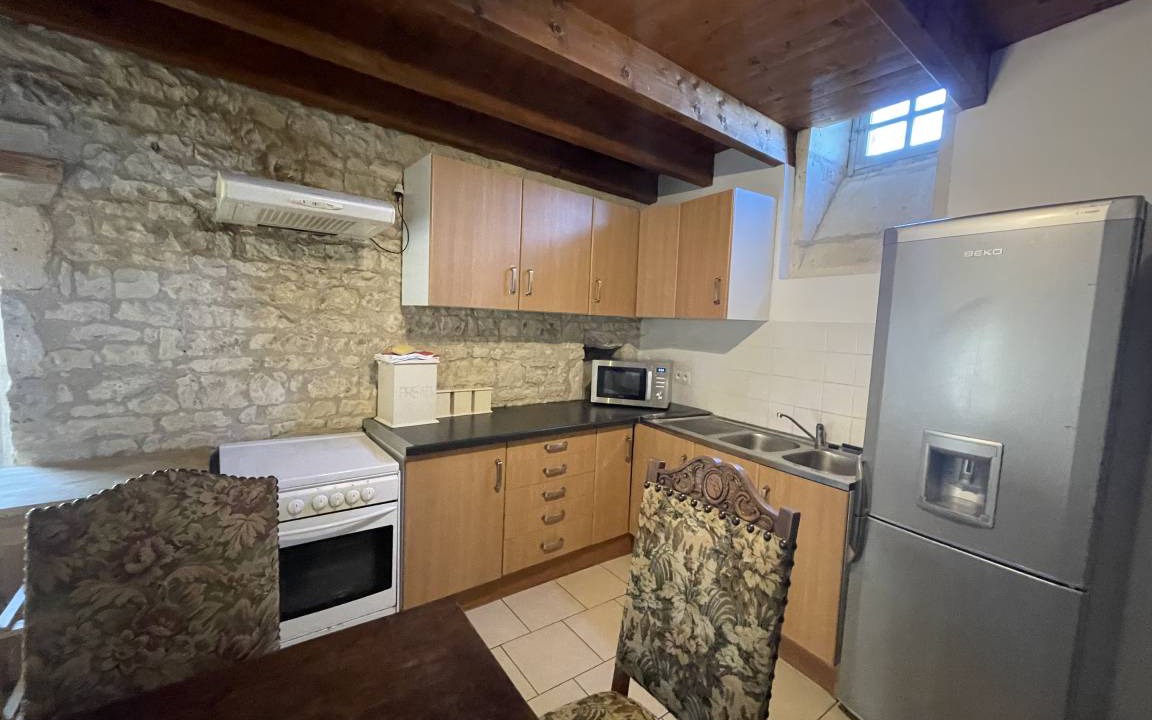 Photo of Kitchen in Duil-sur-le-Mignon