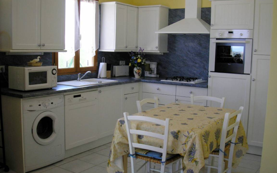 Photo of Kitchen in Saint-Meard-de-Drone