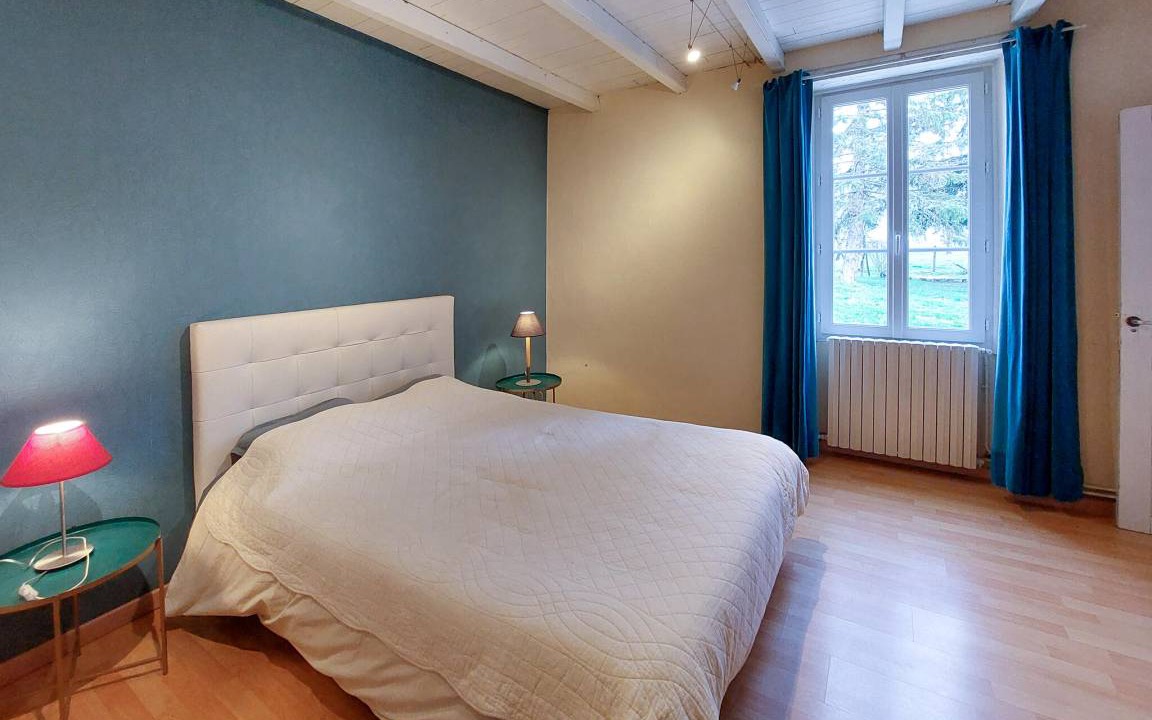 Photo of Bedroom in Doulezon