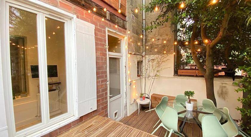 Photo of Patio Balcony in Nansouty-Saint-Genes