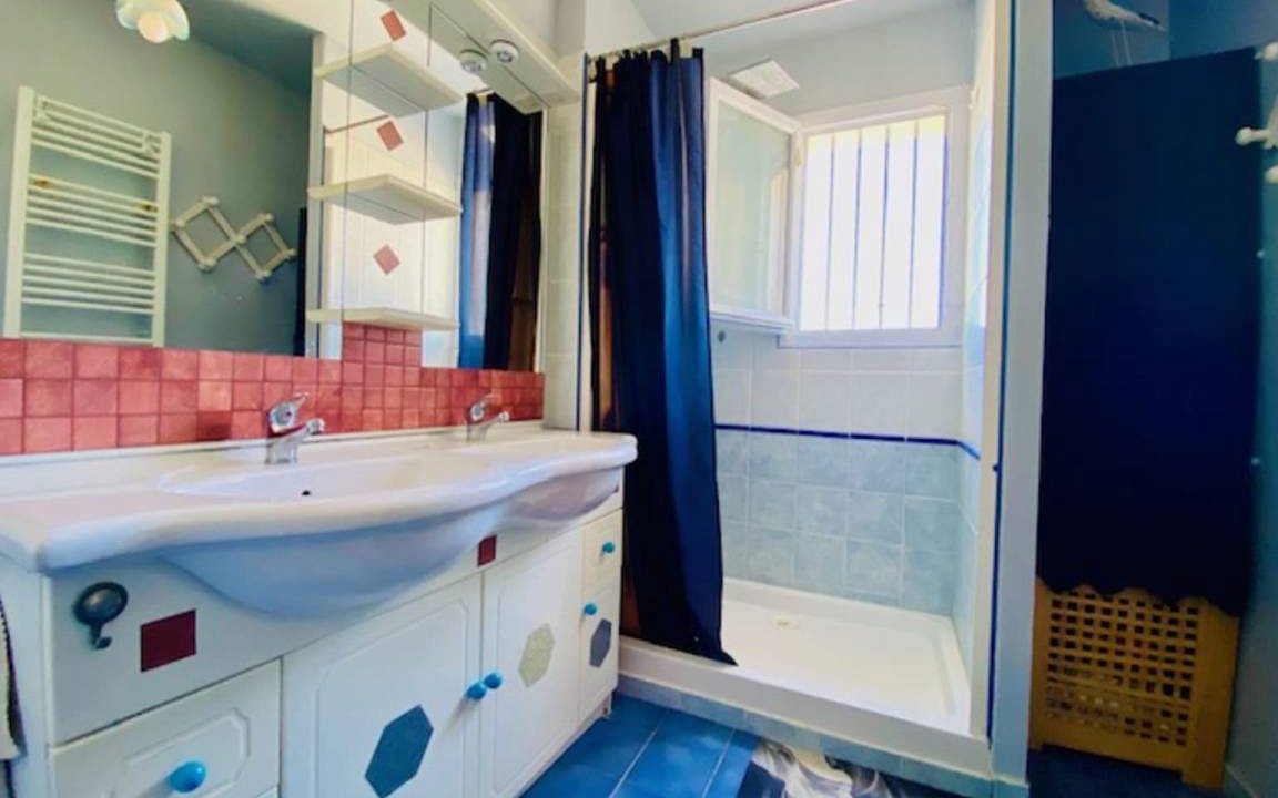 Photo of Bathroom in Saint-Xandre