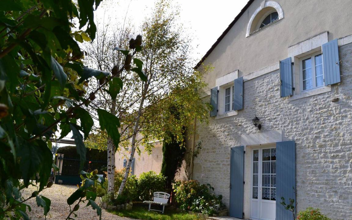 Photo of Buildings in Saint-Genis-d'Hiersac