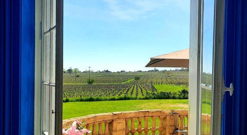Photo of Patio Balcony in Bayon-sur-Gironde