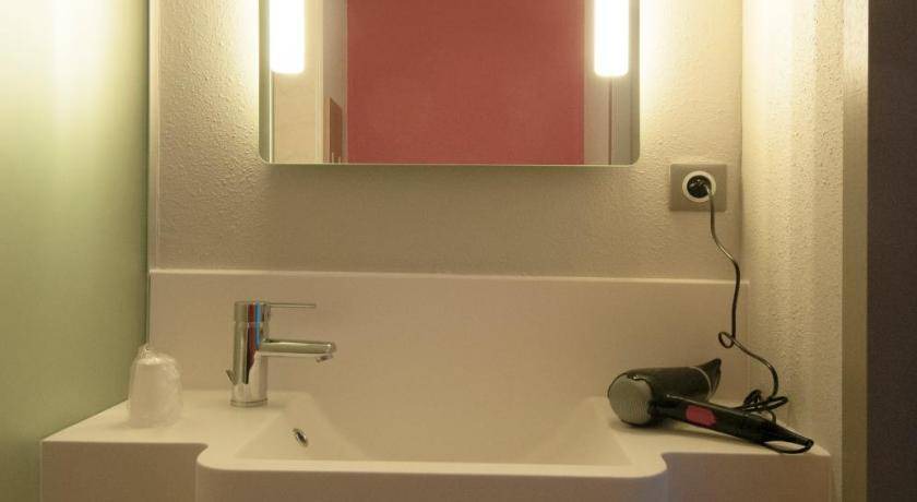 Photo of Bathroom in Puilboreau