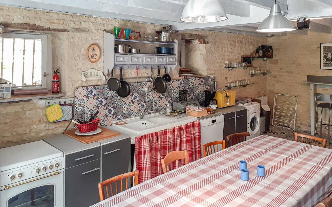 Photo of Others in Fontenille-Saint-Martin-d'Entraigues