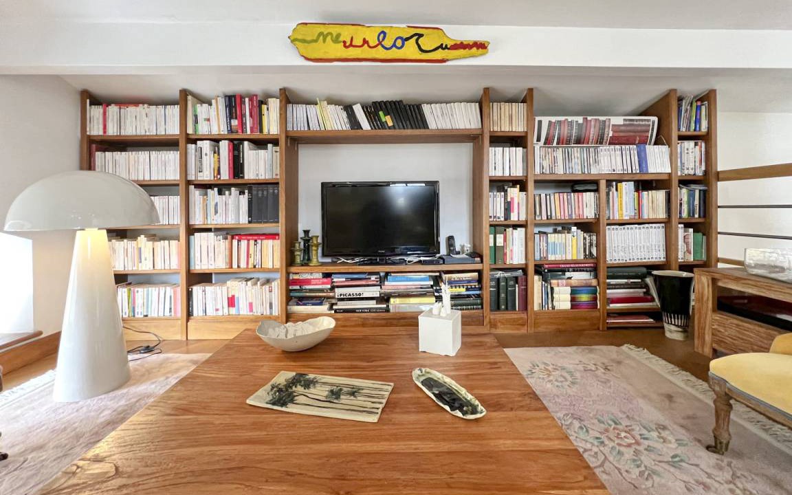 Photo of Livingroom in Bordeaux Golden Triangle