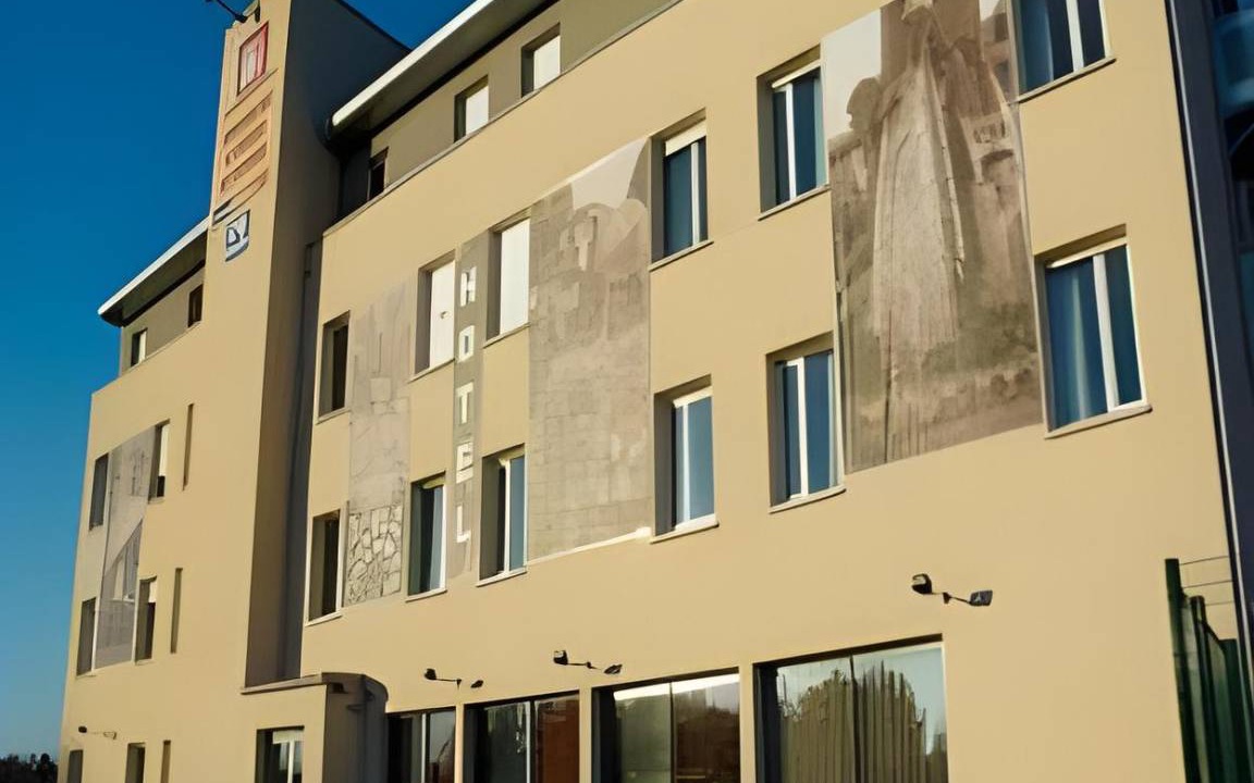 Photo of Buildings in Limoges