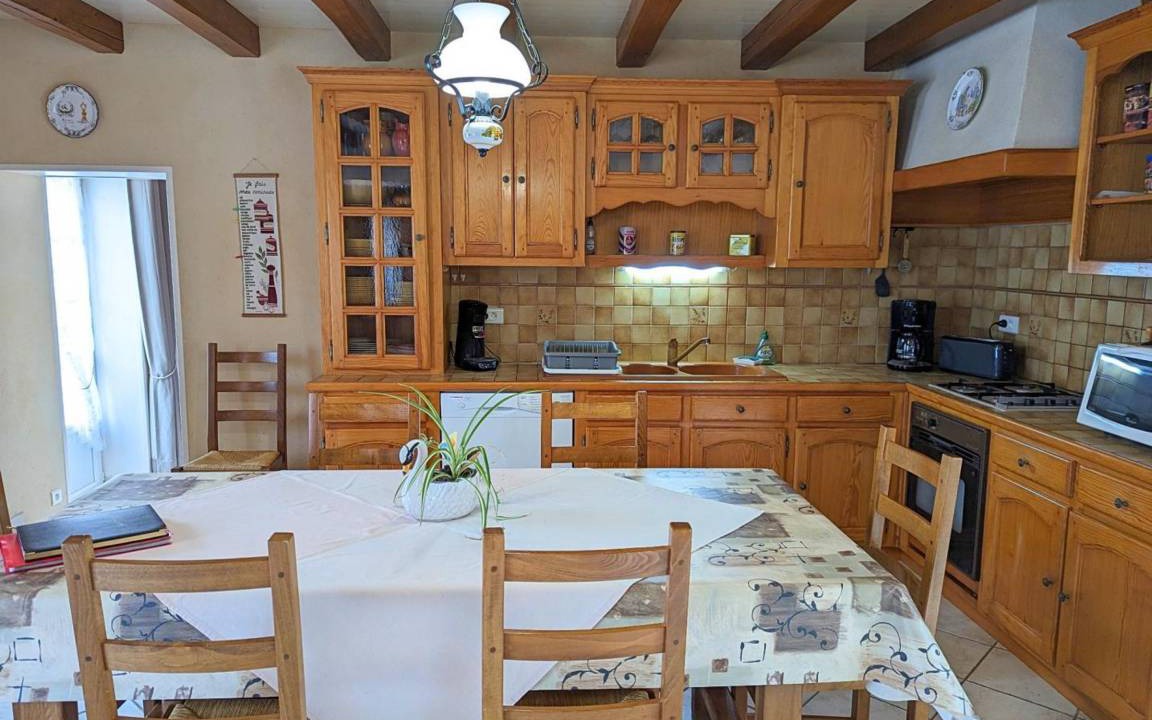 Photo of Kitchen in Saint-Genis-d'Hiersac